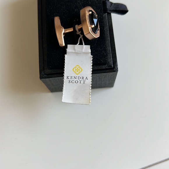 NWT-Kendra Scott Faceted Gold and Onyx Cufflinks